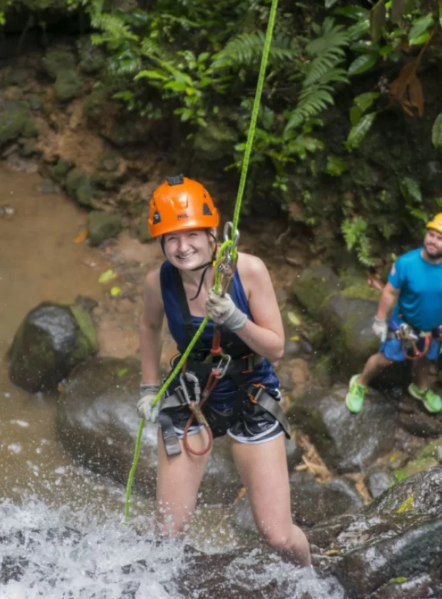 canyoning-canopy-tours-Costa-Rica-explornatura-travel-agency-excursion-costa-rica