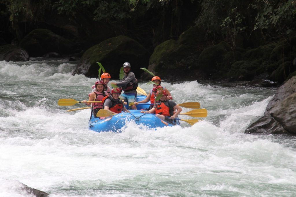 Rafting Pacuare River Tour Costa Rica - Explornatura