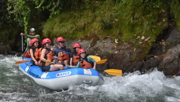 rafting-pacuare-river-tour-costa-rica-explornatura